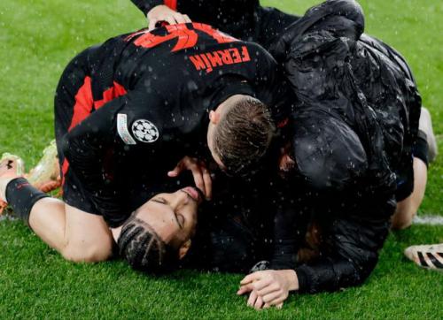 记者：拉菲尼亚出战马竞存疑 缺席球队训练