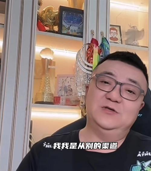 曝邝兆镭将加盟中超俱乐部 将由董路宣布