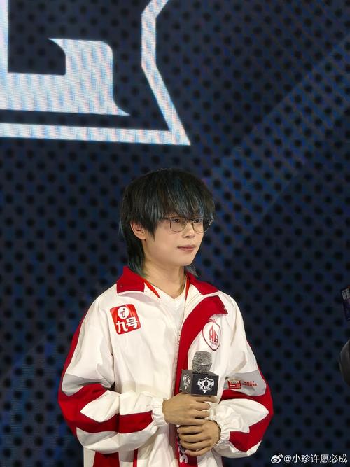 RNG.M 1-0 EDG.M：樱花曹操展现霸道，RNG.M平稳运营拿首局