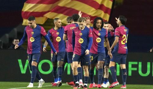 阿尔瓦雷斯结束进球荒 球员帮助球队主场大胜巴塞罗那