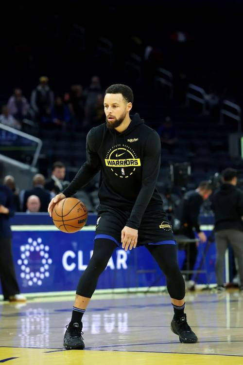 库里喜欢科比吗,（库里喜欢他老婆什么）