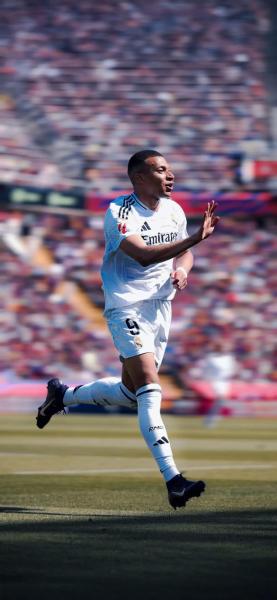 姆巴佩重返皇马训练 有望出战皇家社会