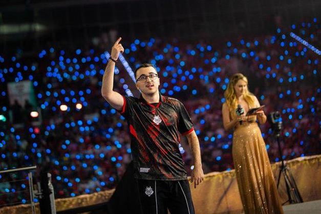 LEC第一赛段季后赛首日结束，FNC遭旧将横扫，MKOI逆转VIT