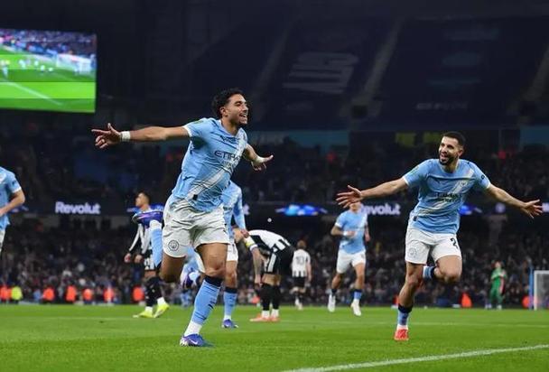 欧冠卡拉巴赫1-6纽卡斯尔联 戈登大四喜