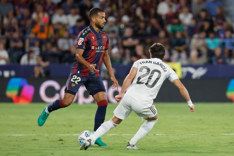 西甲莱万特0-1比利亚雷亚尔 米卡塔泽制胜