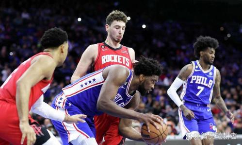 费城76人球馆位置,（费城76人队名宿）