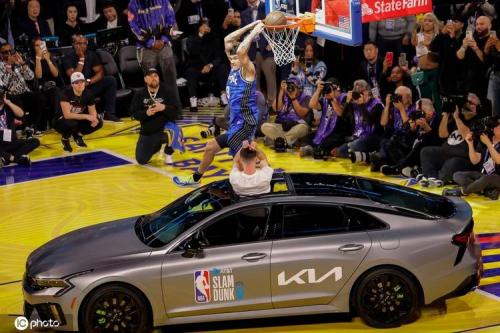 2017全明星扣篮大赛冠军,（16年全明星扣篮大赛）