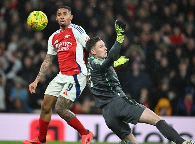 热苏斯与狼队冲突 双方在场上矛盾激化