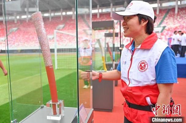 奥运会火炬接力具有两层意义,（奥运会火炬接力明年3月启动）