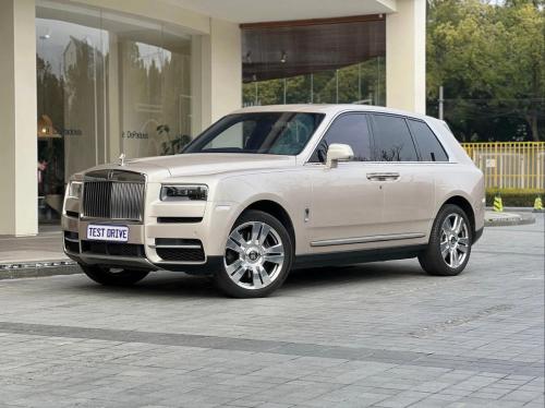 保时捷库里南多少钱,（2020款库里南多少钱）