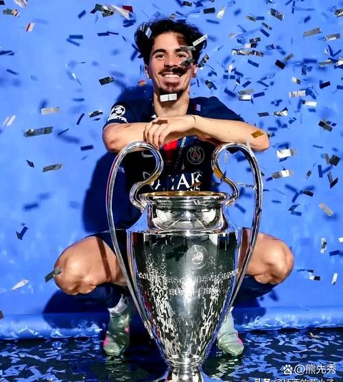 曝皇马考虑引进维蒂尼亚 管理层正在秘密推进这一进程