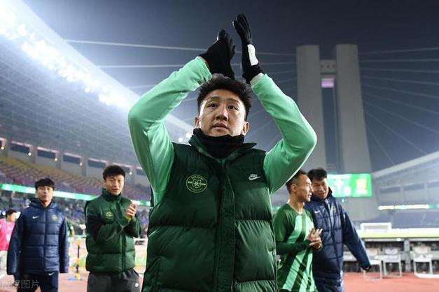 36岁前锋高迪重返浙江队 上赛季效力于西海岸