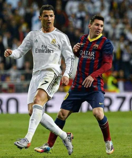 国外怎么评价梅西与c罗,（国外梅西c罗谁地位高）