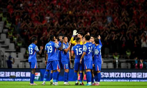 路易斯冈萨雷斯踢什么位置,（路易斯·萨罗姆）