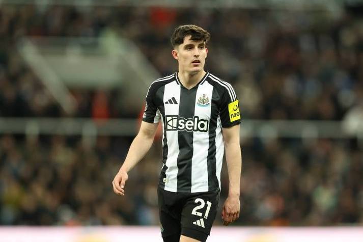 曝纽卡或将出售利夫拉门托 曼城心仪已久