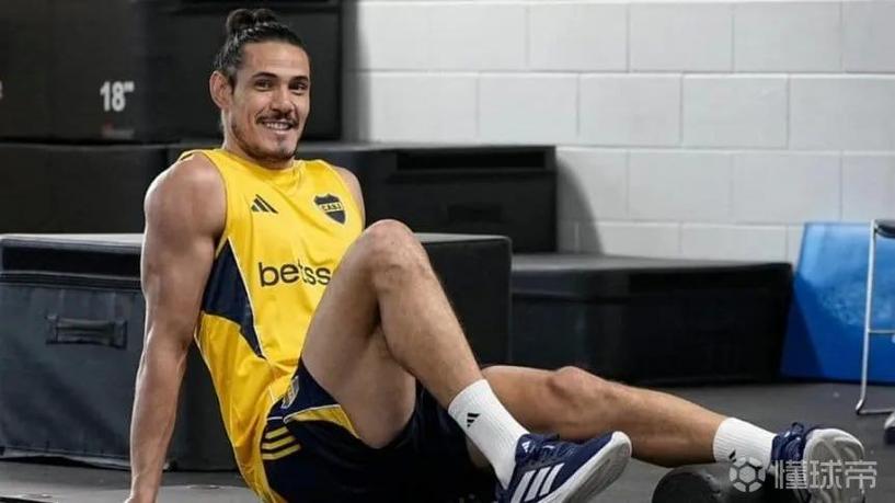 曝卡瓦尼落选博卡大名单 卡瓦尼的腰痛旧伤复发