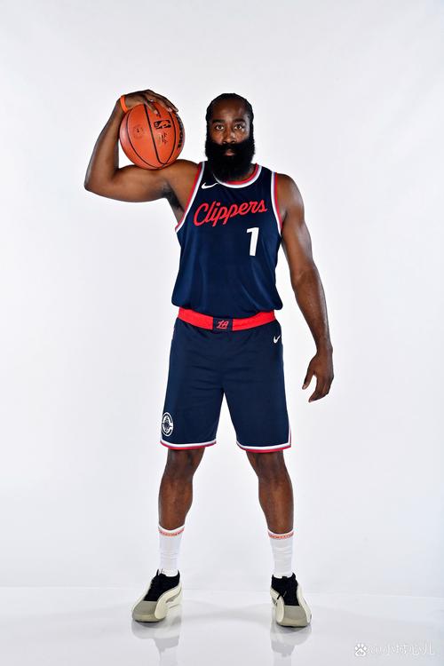 哈登罚球命中数升至历史第三 目前已命中8532记罚篮