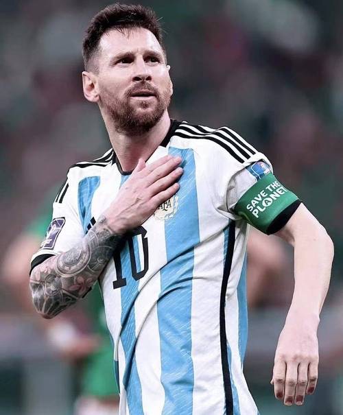 梅西70记任意球追平贝利 升至足坛历史第二