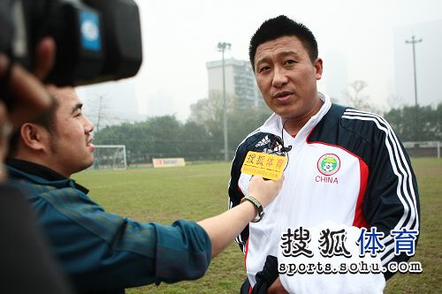 中国足球队员张恩华,（中国足球队员张恩华简历）