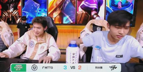 ES/RW侠无缘第三轮及季后赛，明日上演两场S/A卡位赛