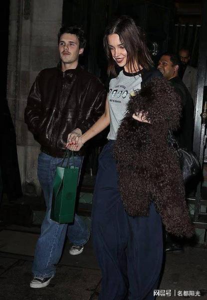 贝克汉姆夫妇给大儿子庆生 大儿子已经与其决裂