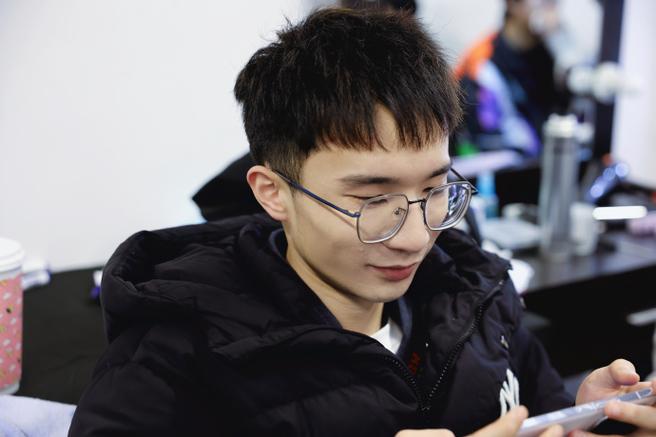 KSG 1-0 狼队：一笙苏烈力克千钧，KSG灵性偷塔先拿一分