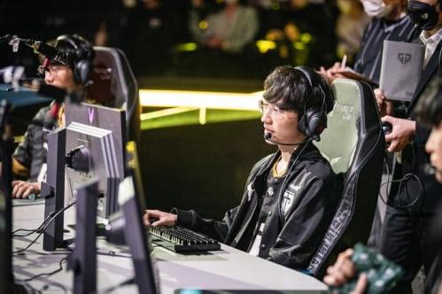 GEN 2-0 LYON：拿下大龙后轻松一波，GEN再次25分钟拿下胜利