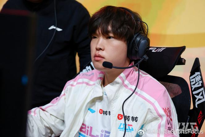 湖北省电子竞技运动协会发文：祝贺陈泽彬勇夺26先锋赛冠军