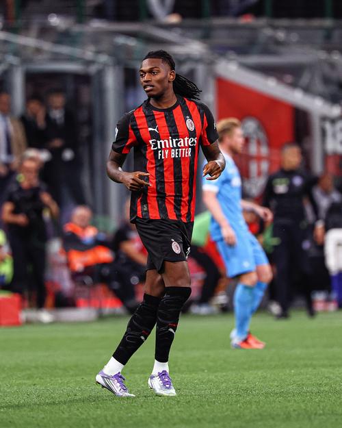 莱奥出国治疗腹股沟伤势 有望在对阵那不勒斯之前回归