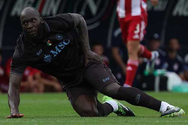 卢卡库拒绝返回那不勒斯训练 俱乐部对此感到非常愤怒