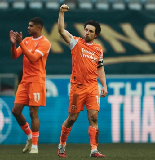 英甲布莱克浦VS伯顿今日比分 两队是保级对手