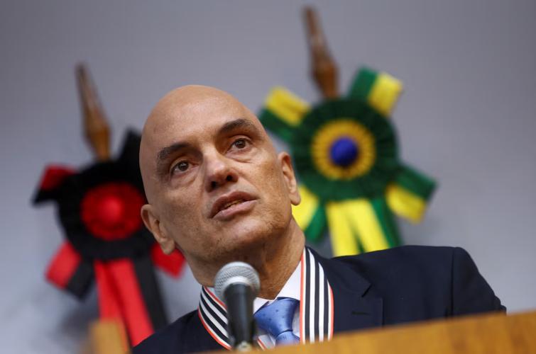 德佩因玩手机面临停职处分 巴西体育法院已经提起诉讼