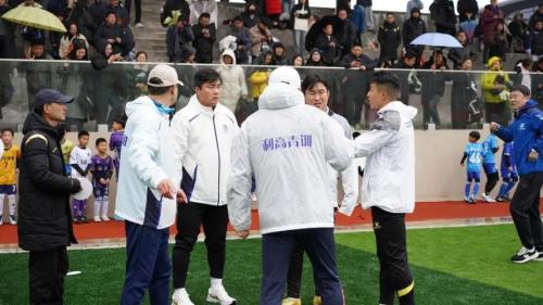 孙继海足球青训选拔走进河北赞皇 达成合作协议