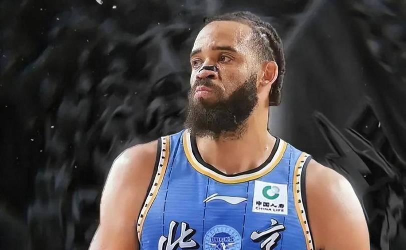 曝辽宁男篮裁掉哈维 赛季场均7.5分1.6助