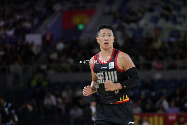 CBA贺希宁本赛季三分命中数破100 三分命中率达42.6%