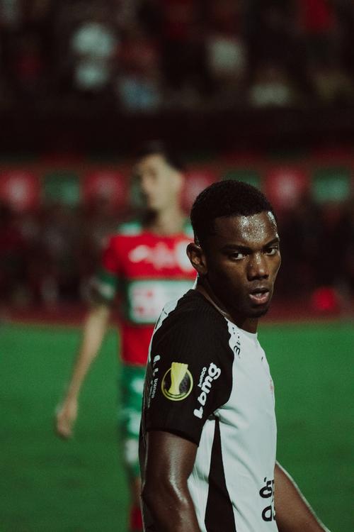 米兰放弃科林蒂安中场安德烈 转会谈判因俱乐部层面的干预而彻底破裂