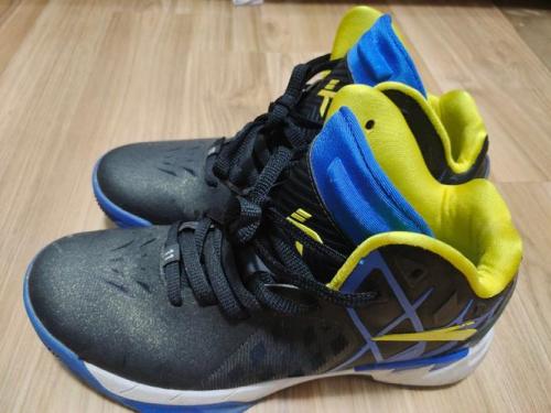 KT 1-0 T1：12/0全线碾压！KT开赛首战零封T1险些玲珑塔