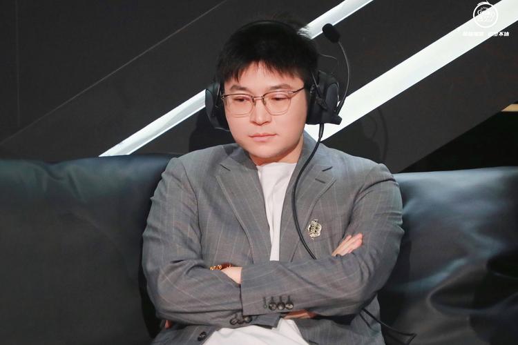 WB 4-1 JDG：暖阳大司命沉稳博弈，WB绅士横扫挺进四强