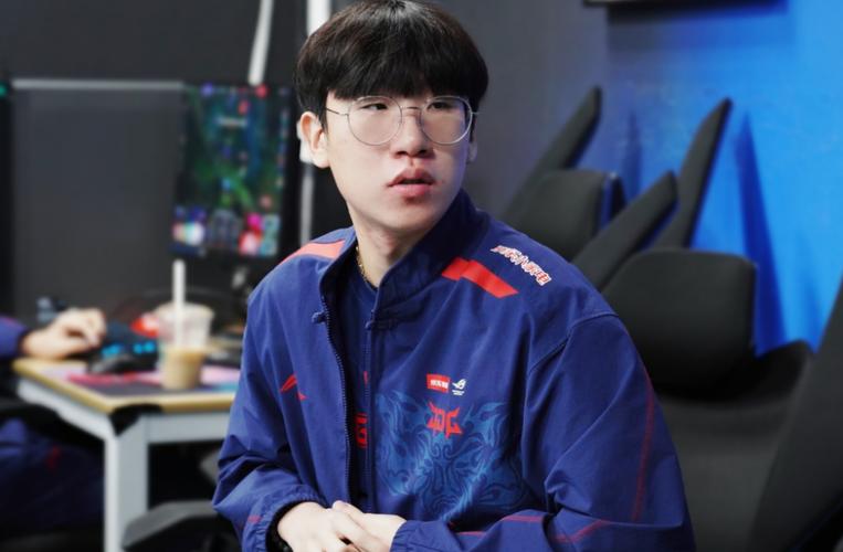 GEN：对阵KT的比赛将由Ruler朴载赫首发出战