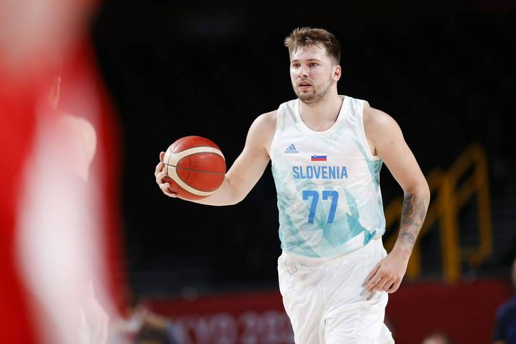 东契奇腿筋拉伤 将无限期缺阵