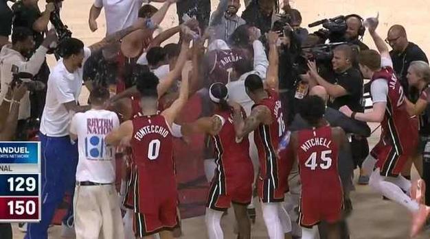 热火狂轰152分轻取奇才 两战对手砍下302分