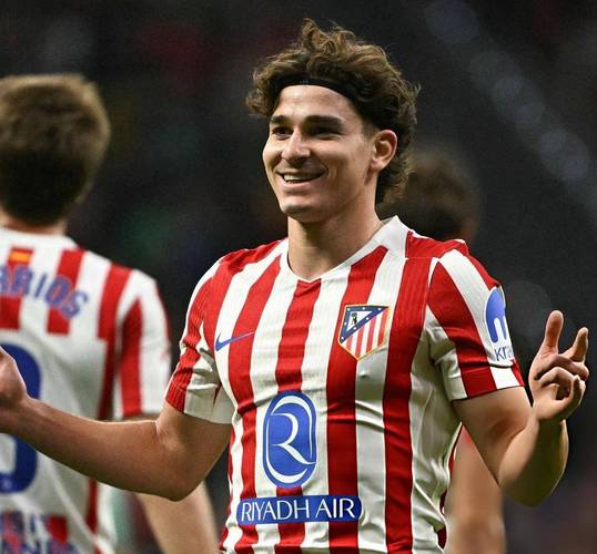 马竞不接受巴萨用球员换阿尔瓦雷斯 要么砸钱要么免谈