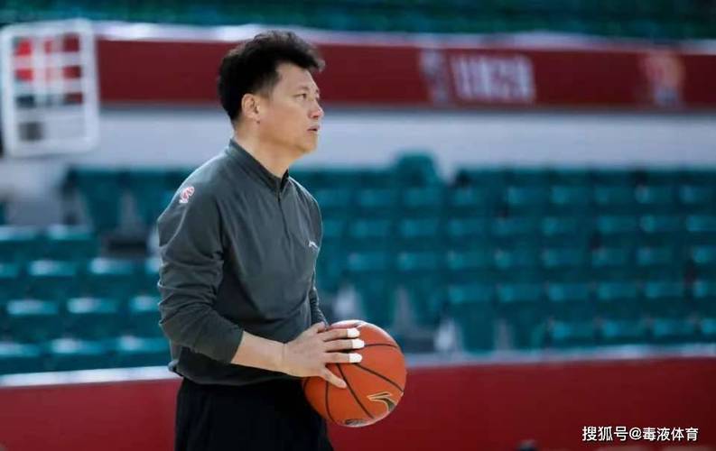 新疆男篮主帅别德夫格兰离任 助教姜正秀临时代理