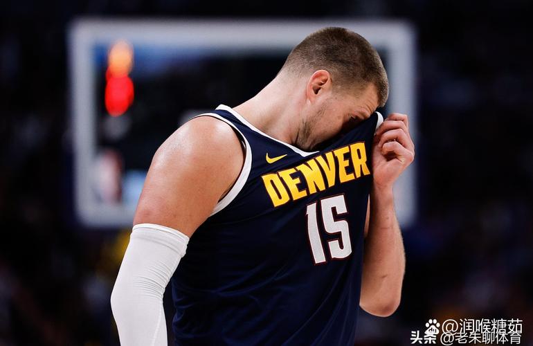 掘金18分逆转开拓者 已豪取9连胜