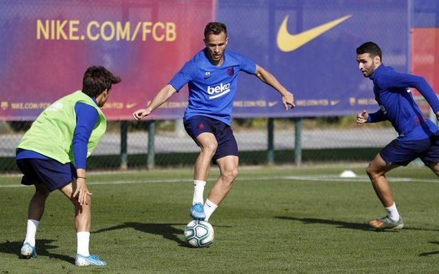 世体：加维已近一年没踢欧冠 已获得医疗许可