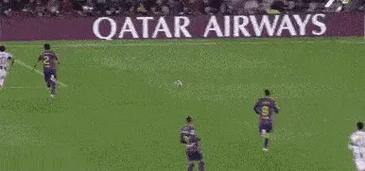 亚马尔若欧冠再染黄将停赛 已累计拿到四张黄牌