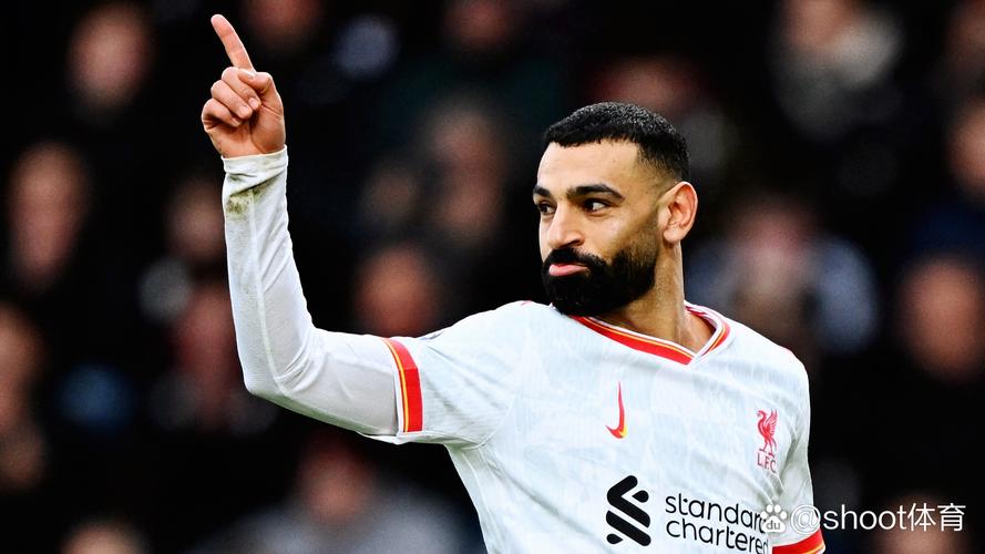 萨拉赫拒绝接受采访 与杰拉德招呼后直接离开