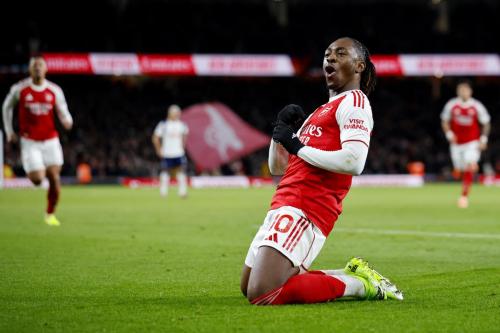 英超争冠悬念再起 阿森纳主场爆冷输球