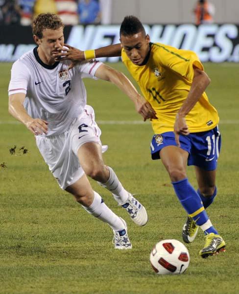 内马尔南美杯小组赛进球 时隔一个月再破门