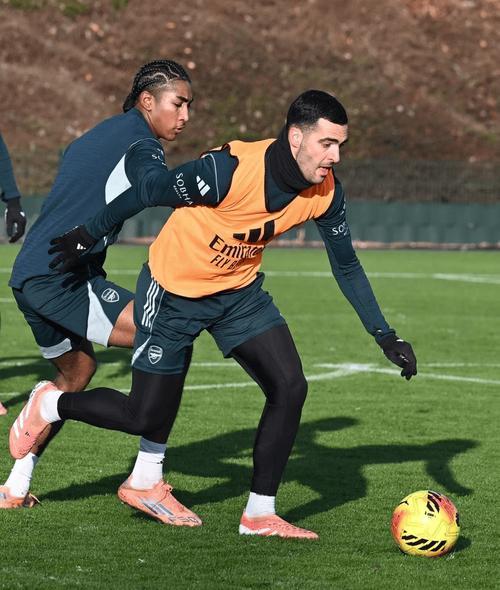 本坦库尔回归热刺一线队 有望出战布莱顿